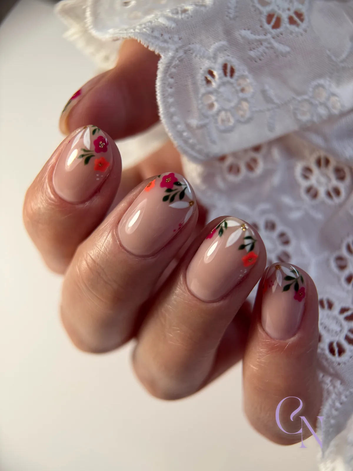 Pose sur ongles naturels bouquet de fleurs